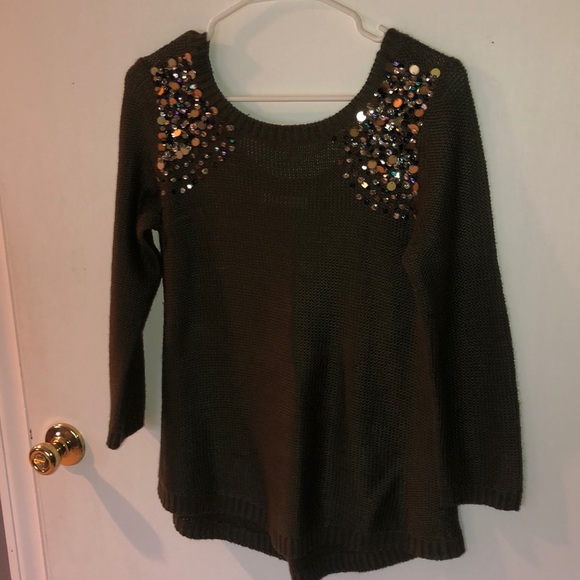 Army Green Sweater - Picture 1 of 2